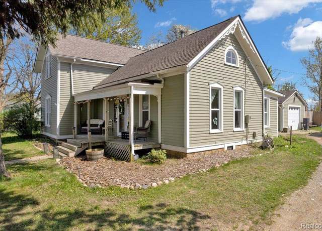 Property at 4322 Huron St, North Branch, MI 48461, 4 beds, 1 bath