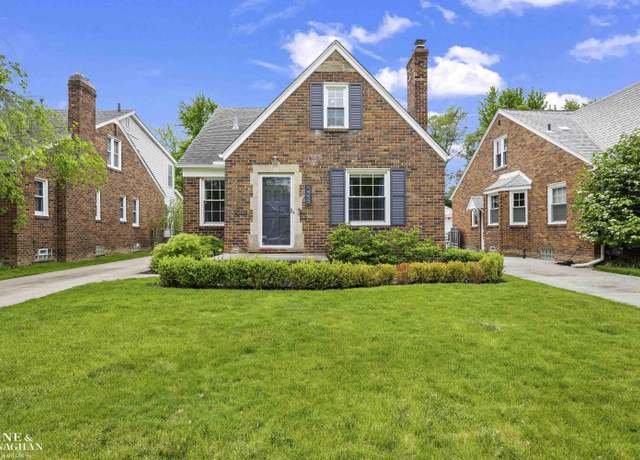 Property at 1873 Manchester Blvd, Grosse Pointe Woods, MI 48236, 3 beds, 1 bath