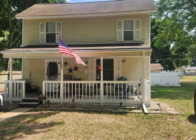 Property at 205 W Maple St, Shepherd Village, MI 48883, 3 beds, 1 bath