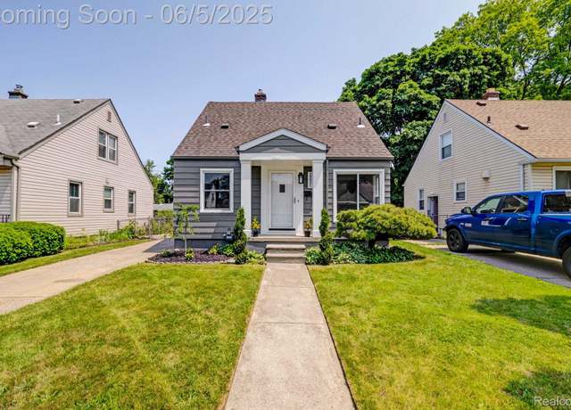 Property at 2231 Parker St, Dearborn, MI 48124, 3 beds, 1 bath