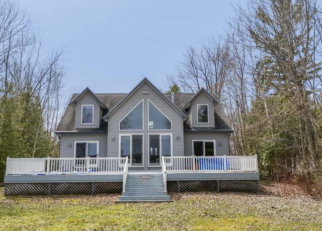 Property at 7734 N Shore Ct, Grawn, MI 49637, 3 beds, 2.5 baths