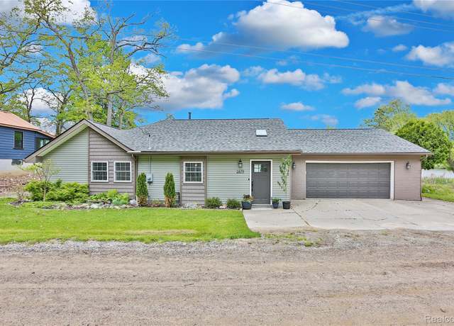 Property at 2679 Lakeview Dr, Ortonville, MI 48462, 3 beds, 1 bath