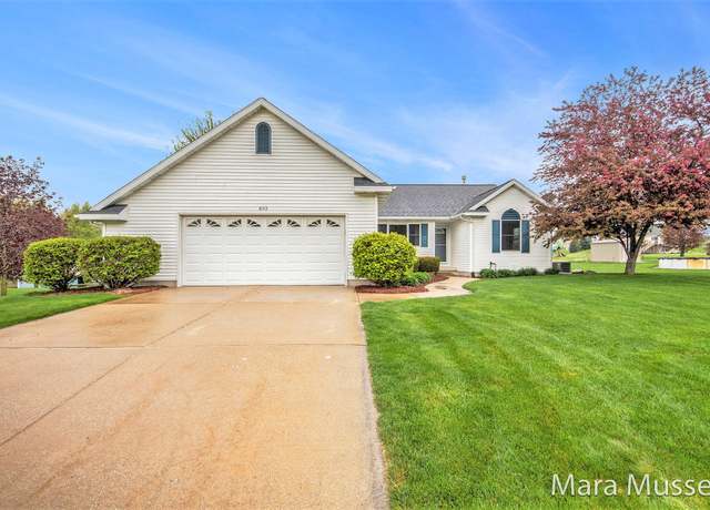 Property at 893 Camellia Ln, Wayland, MI 49348, 5 beds, 3 baths
