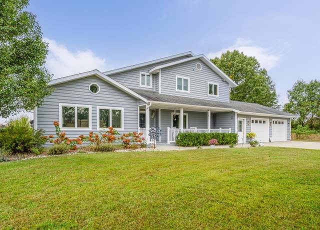 Property at 6660 Pine Rd, Benton Harbor, MI 49022, 4 beds, 2.5 baths
