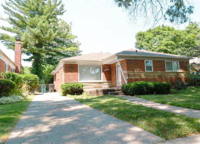 Property at 23031 Radclift St, Oak Park, MI 48237, 3 beds, 1.5 baths