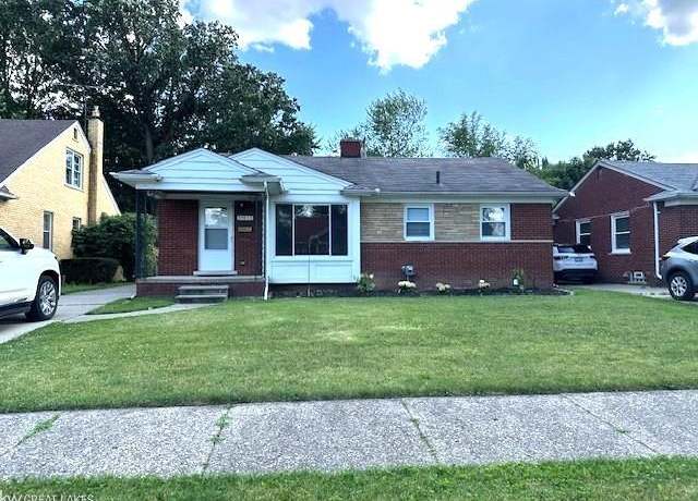 Property at 21612 Woodbridge St, Saint Clair Shores, MI 48080, 3 beds, 1.5 baths