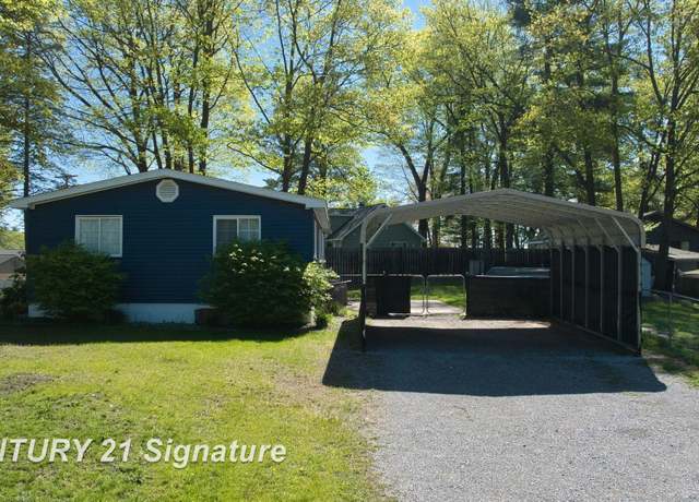 Property at 551 W Donald Dr, Sanford, MI 48657, 3 beds, 1 bath