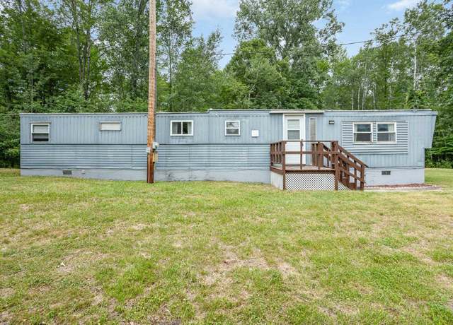 Property at 1256 W Bradford Rd, Breckenridge, MI 48615, 2 beds, 1 bath