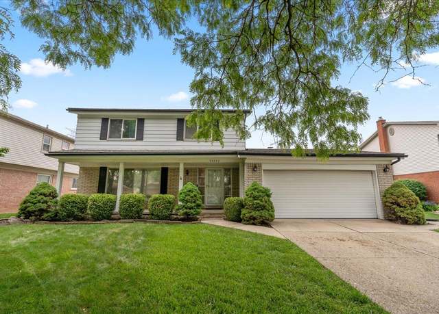 Property at 32052 Cambridge Dr, Warren, MI 48093, 3 beds, 3 baths