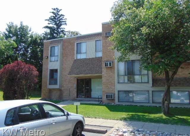 Property at 28418 W 8 Mile Rd Unit A1, Farmington Hills, MI 48336, 1 bed, 1 bath