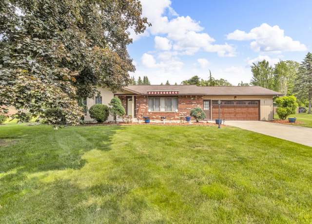 Property at 4273 Indian Trl, Jackson, MI 49201, 2 beds, 2 baths
