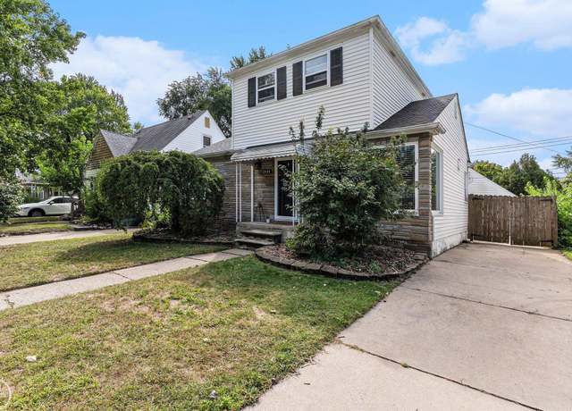 Property at 2444 Brockton Ave, Royal Oak, MI 48067, 3 beds, 1 bath