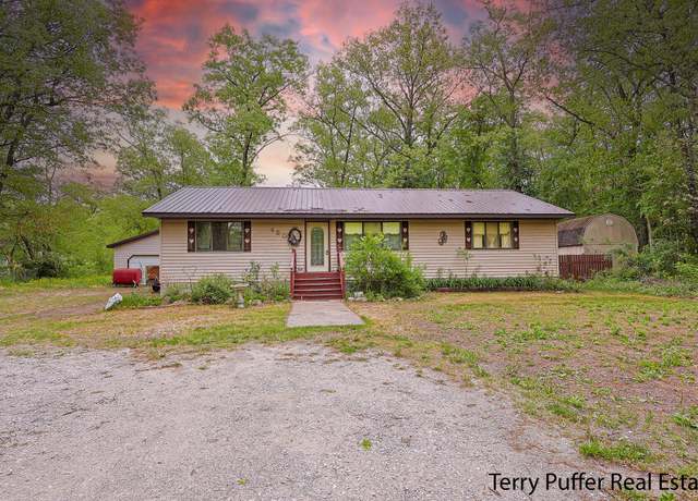 Property at 450 Rahn St, Muskegon, MI 49442, 3 beds, 2 baths