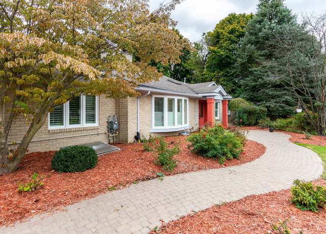 Property at 4345 Pine Tree Trl, Bloomfield Hills, MI 48302, 7 beds, 7 baths
