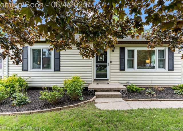 Property at 4173 Watson Ave, Holt, MI 48842, 2 beds, 1 bath