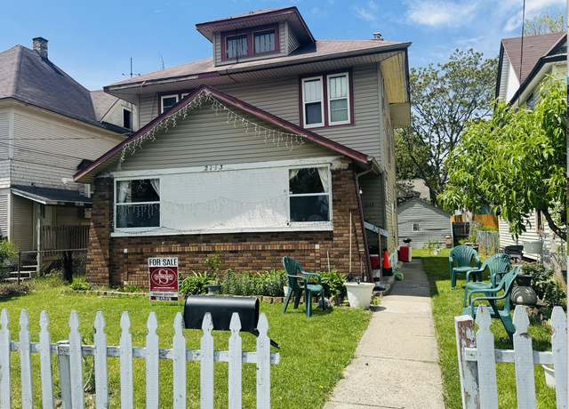 Property at 2113 Palace Ave SW, Grand Rapids, MI 49507, 3 beds, 2.5 baths