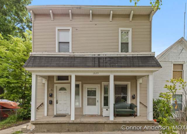 Property at 1523 Broadway Ave NW, Grand Rapids, MI 49504, 6 beds, 4 baths