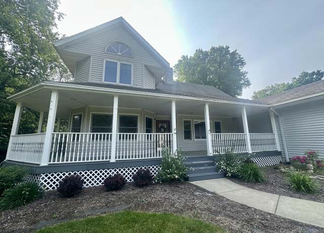 Property at 4569 Terra Ln, St Joseph, MI 49085, 5 beds, 3.5 baths