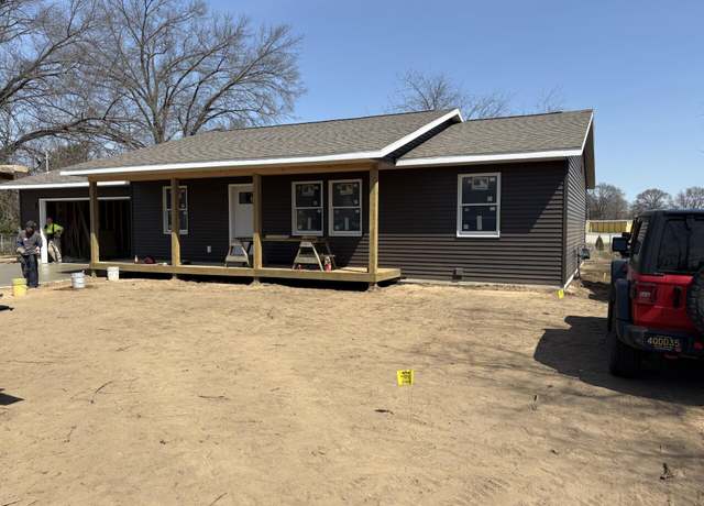 Property at 2288 Evanston Ave, Muskegon, MI 49442, 3 beds, 2 baths