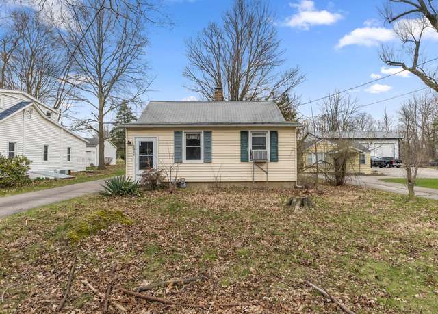 Property at 2426 Curtis Rd, Adrian, MI 49221, 2 beds, 1 bath