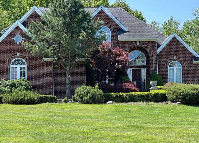 Property at 371 Baintree Blvd, Brighton, MI 48114, 4 beds, 2.5 baths