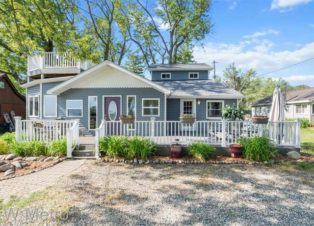 Property at 7380 Kilkare Rd, Lexington, MI 48450, 3 beds, 2.5 baths
