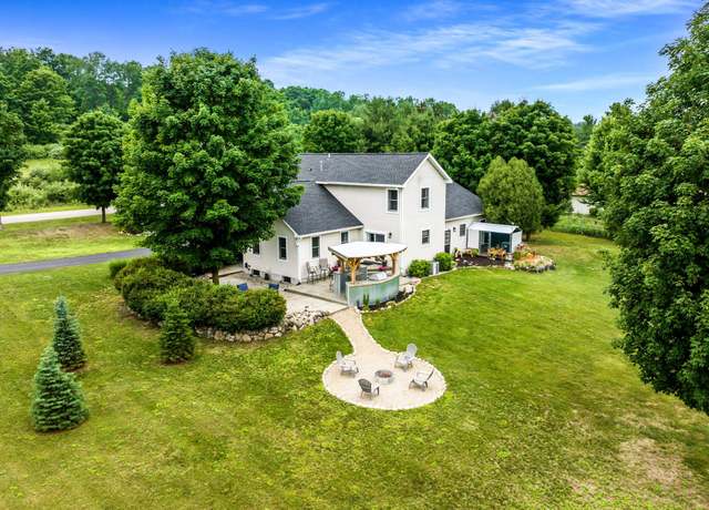 Property at 7538 Cram Rd, Williamsburg, MI 49690, 3 beds, 2.5 baths