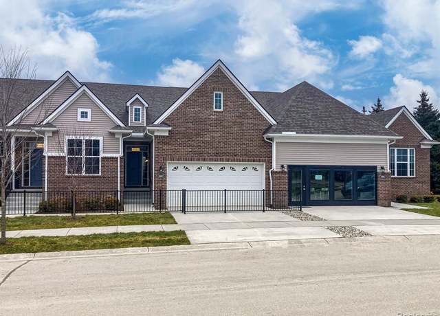 Property at 2221 Chase Dr #103, Howell, MI 48855, 3 beds, 3 baths