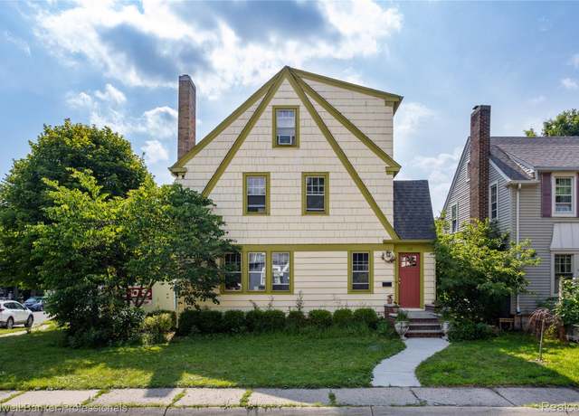 Property at 122 Linden Ct, Ypsilanti, MI 48197, 3 beds, 2 baths