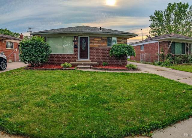 Property at 4420 Katherine St, Dearborn Heights, MI 48125, 3 beds, 2 baths