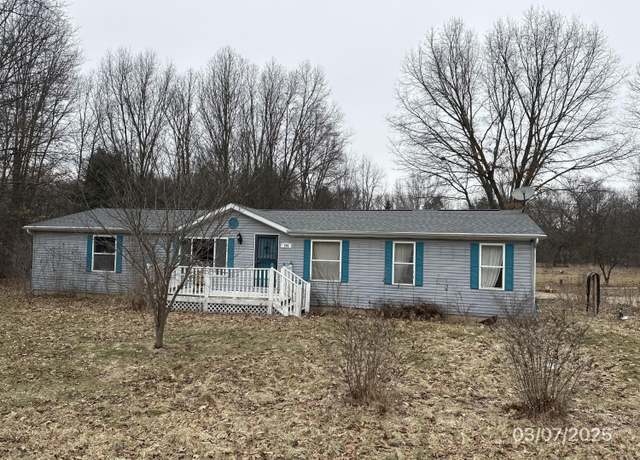 Property at 104 Pasadena Ave, Battle Creek, MI 49017, 3 beds, 2 baths