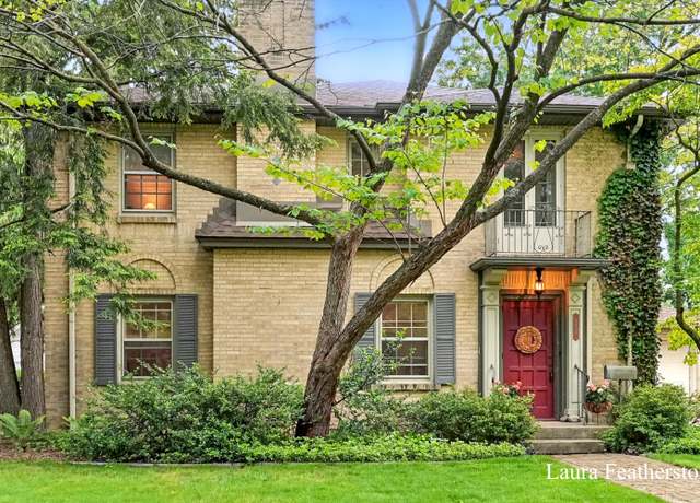 Property at 959 Pinecrest Ave SE, Grand Rapids, MI 49506, 4 beds, 2.5 baths