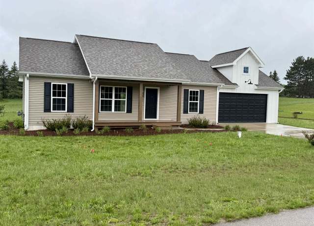 Property at 8524 S Elizabeth Dr, Maple City, MI 49664, 3 beds, 2 baths