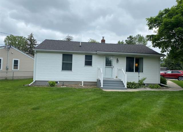 Property at 7053 Allegan Dr, Davison, MI 48423, 3 beds, 1.5 baths