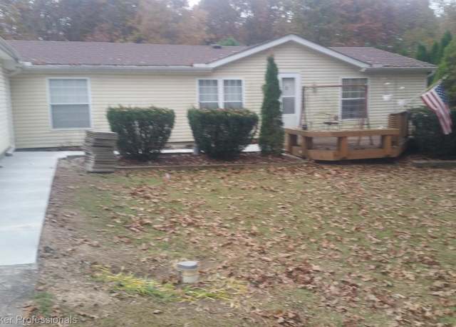 Property at 11309 Oak Hill Rd, Springfield Charter Township, MI 48350, 3 beds, 3 baths