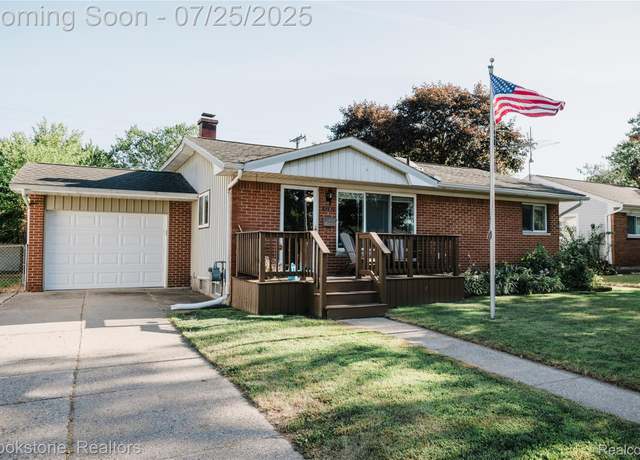 Property at 1232 Crestwood Ave, Ypsilanti, MI 48198, 3 beds, 1.5 baths