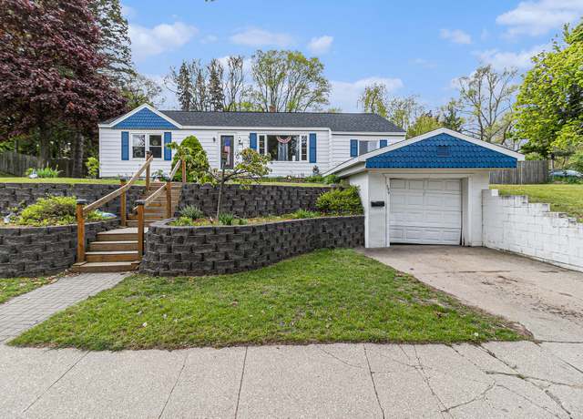 Property at 299 5th Ave, Manistee, MI 49660, 3 beds, 2 baths