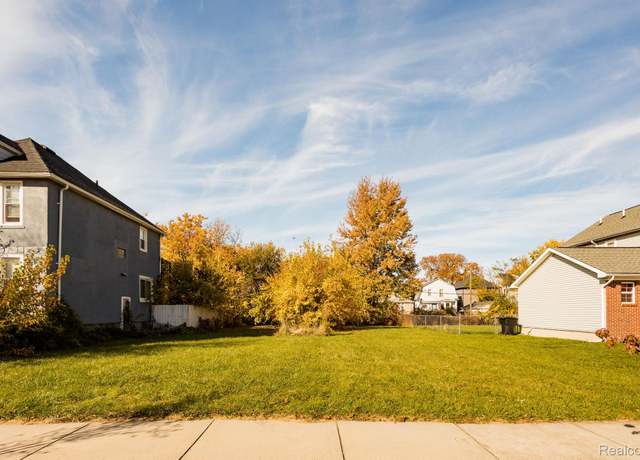 Property at 553 Alger St, Detroit, MI 48202, 2 baths