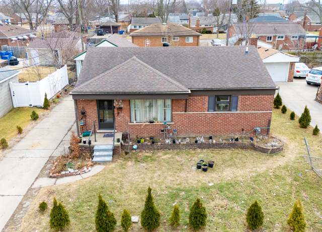 Property at 5324 Buchanan Ave, Warren, MI 48092, 3 beds, 1.5 baths