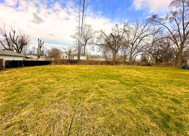 Property at 16 Liberty Ct, Monroe, MI 48161
