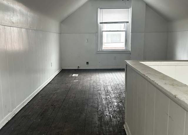 Property at 9015 Cloverlawn St, Detroit, MI 48204, 4 beds, 2 baths