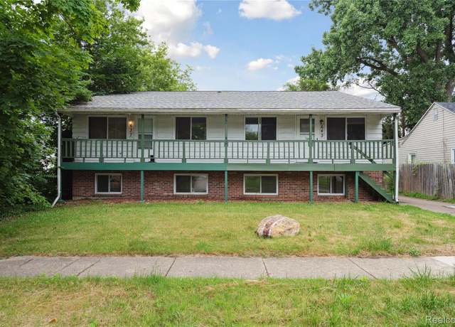 Property at 637 Lexington Ave, East Lansing, MI 48823, 6 beds, 2 baths