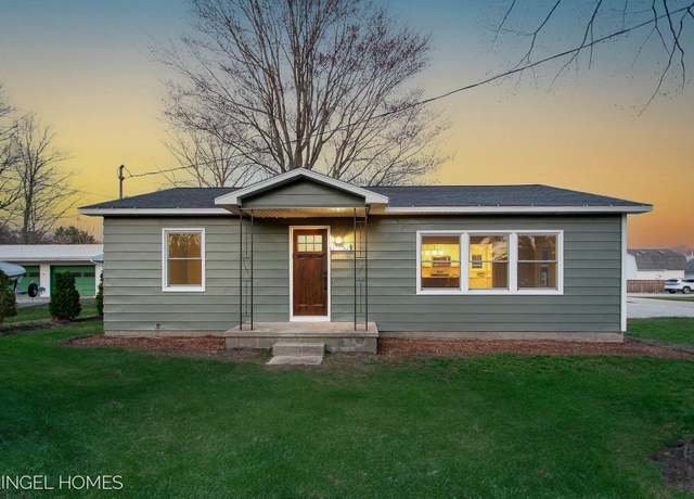 Property at 17550 Doric St, Spring Lake, MI 49456, 2 beds, 1 bath