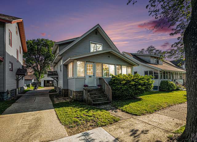 Property at 337 W 18th St, Holland, MI 49423, 3 beds, 2 baths