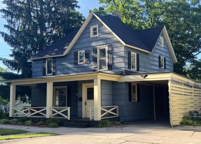 Property at 506 E Division St, Cadillac, MI 49601, 3 beds, 2 baths
