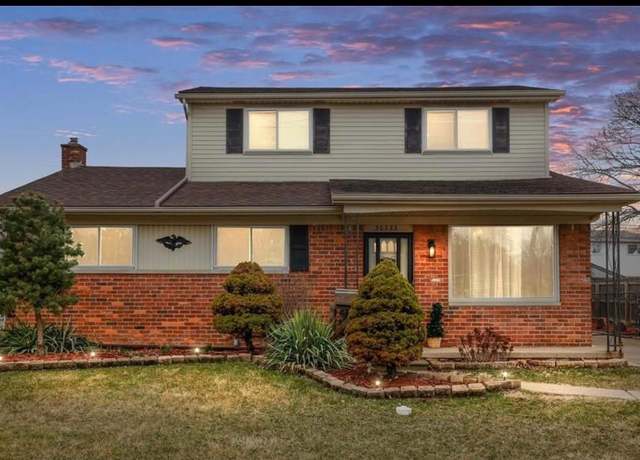 Property at 30233 Hayes Rd, Warren, MI 48088, 4 beds, 2 baths