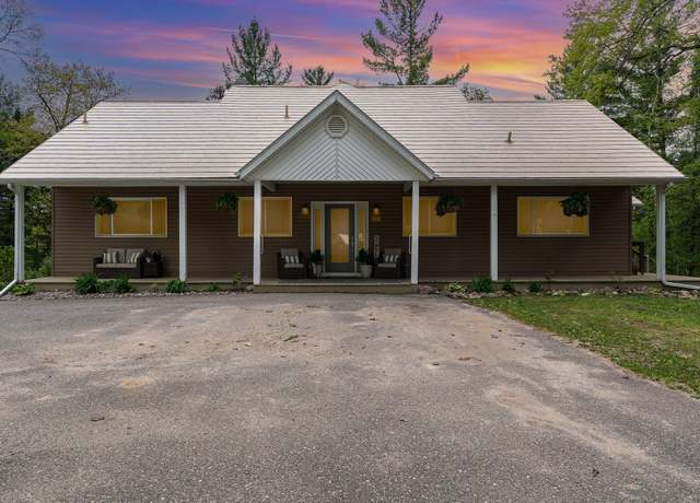 Property at 5511 Westside Dr, Alger, MI 48610, 3 beds, 2.5 baths