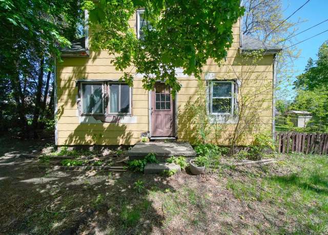 Property at 1084 Loren Rd, Adrian, MI 49221, 3 beds, 1 bath
