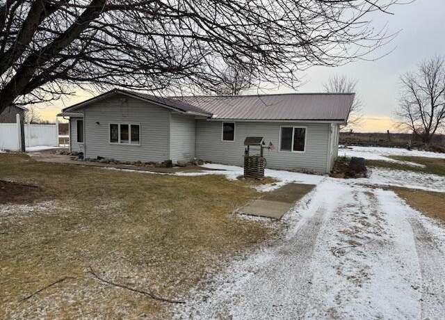 Property at 11074 Wyman Rd, Blanchard, MI 49310, 3 beds, 1 bath