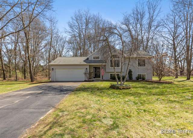 Property at 145 Timmer Dr NE, Sparta, MI 49345, 3 beds, 2 baths